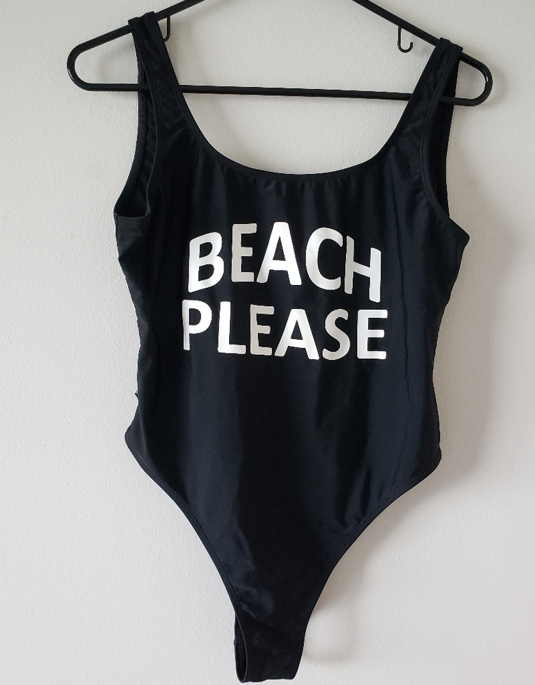 🏖☀️ Black one piece swimsuit size medium ☀️🏖
